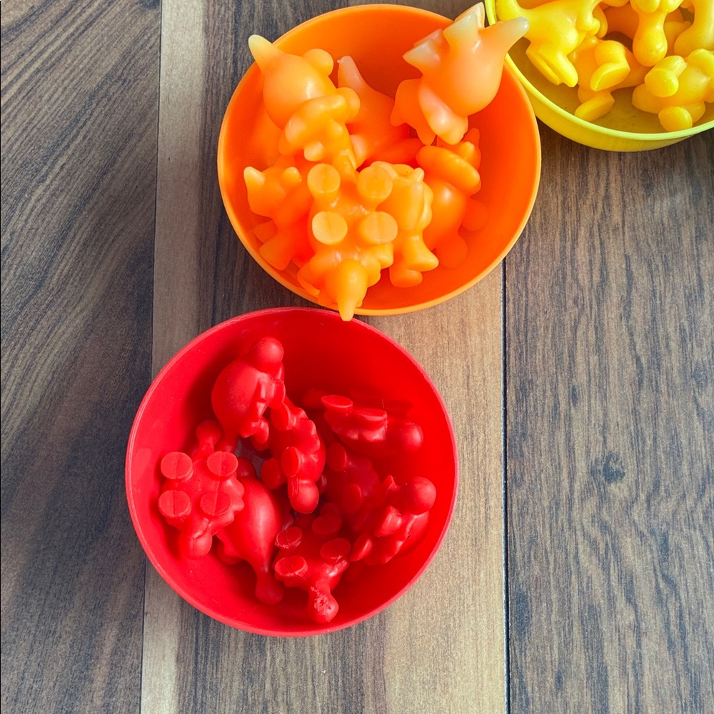 Colorful Dinosaur Sorting Cups for Kids - Picture 3 of 9